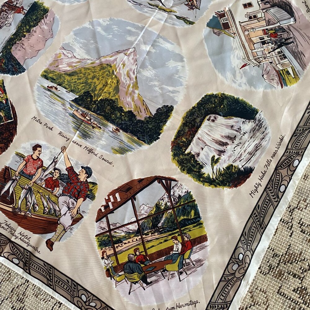Italian Scarf - Picture 3 of 4